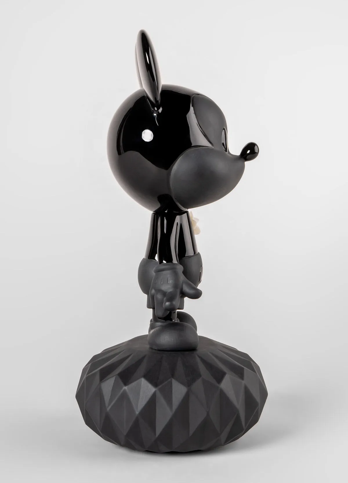 Lladró: Mickey Total Black Sculpture