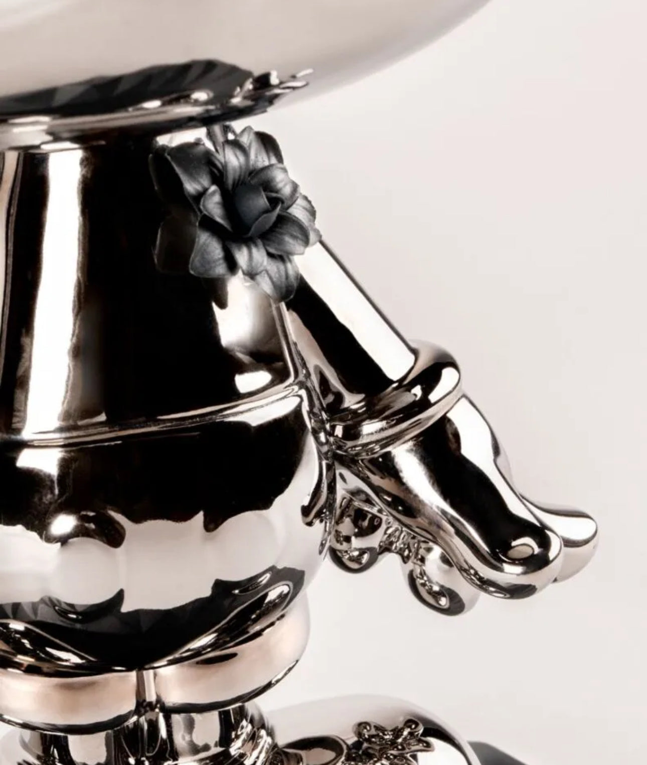 Lladró: Mickey Mouse platinum sculpture