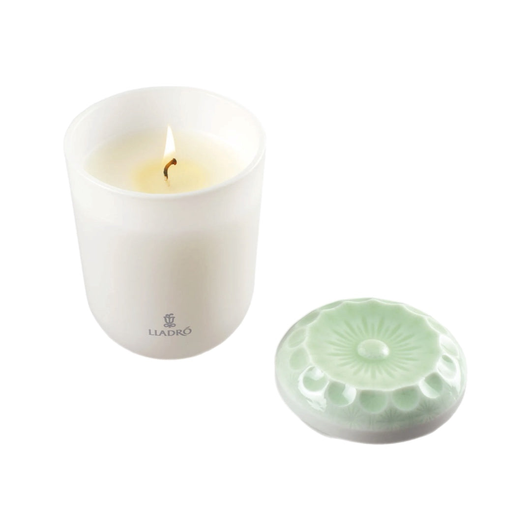 Lladró: Echoes of Nature Candle. On The Prairie Scent.