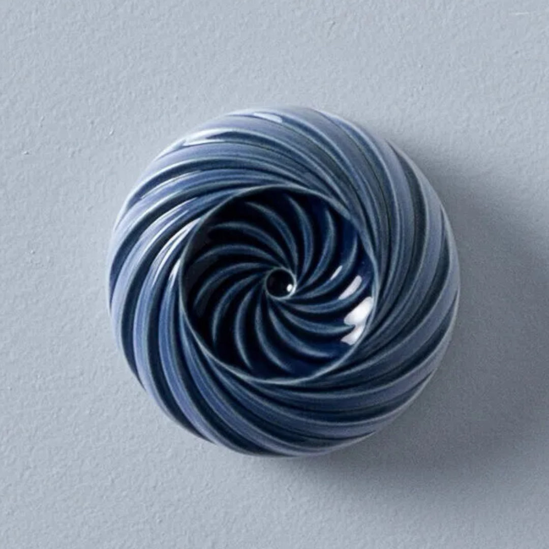 Lladró: Echoes of Nature Candle. Unbreakable Spirit Scent.