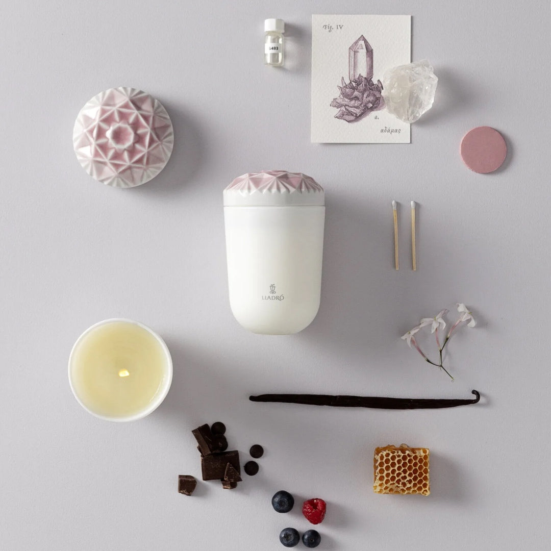Lladró: Echoes of Nature Candle. I Love You, Mom Scent.