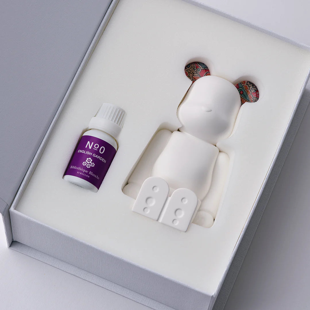 Bibliothèque Blanche BY BALLON: Be@rbrick Aroma Ornament - Liberty Pink