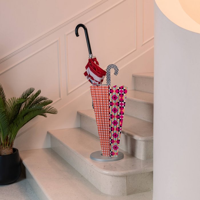 VESTA: ETHNIC UMBRELLA HOLDER
