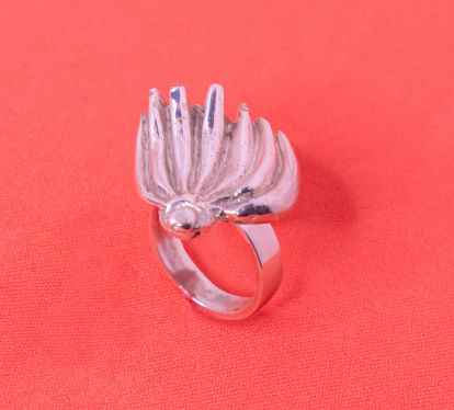 Bernardo Medina: Plátano Jewelry Ring