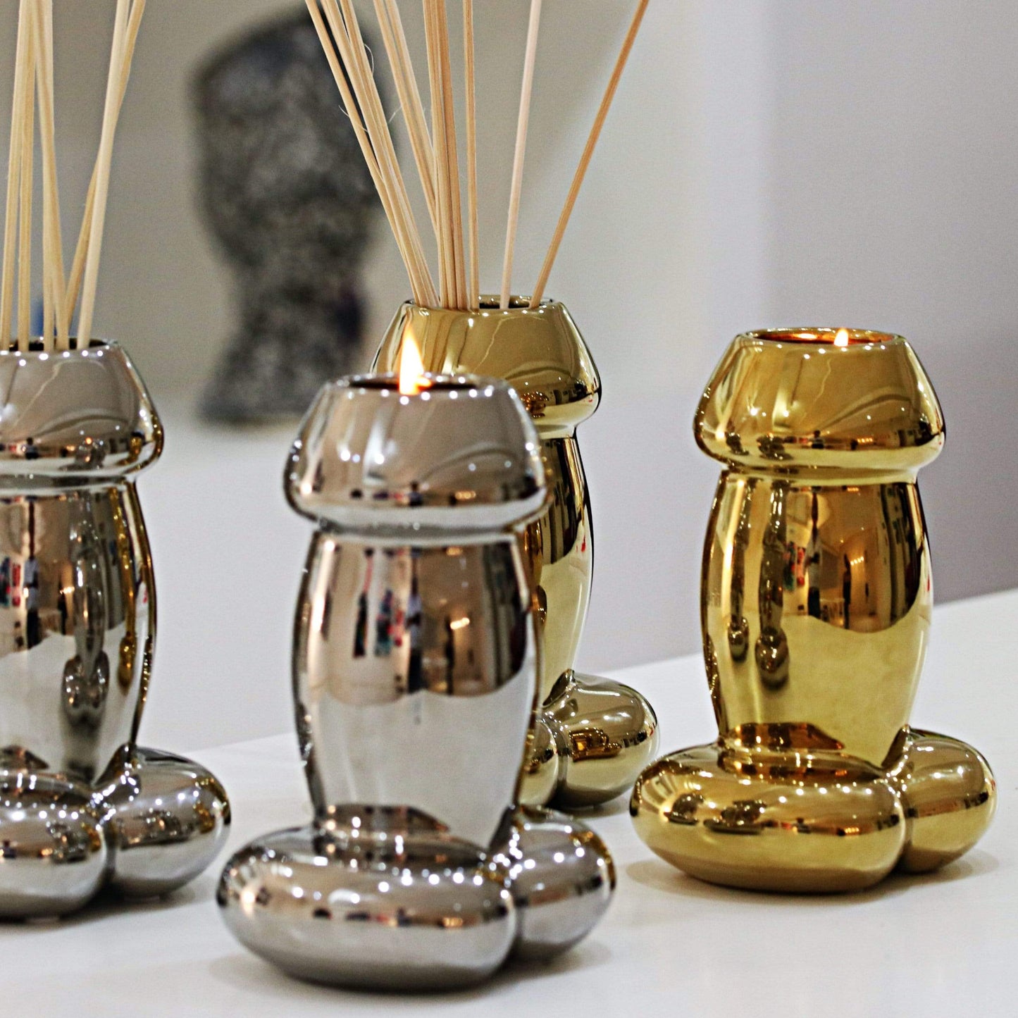 Thompson Ferrier Gold Drip Candle