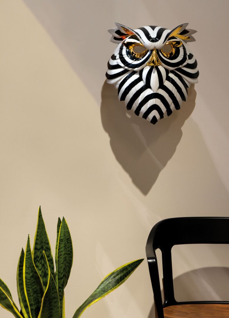 Lladró: Owl Mask Black and Gold