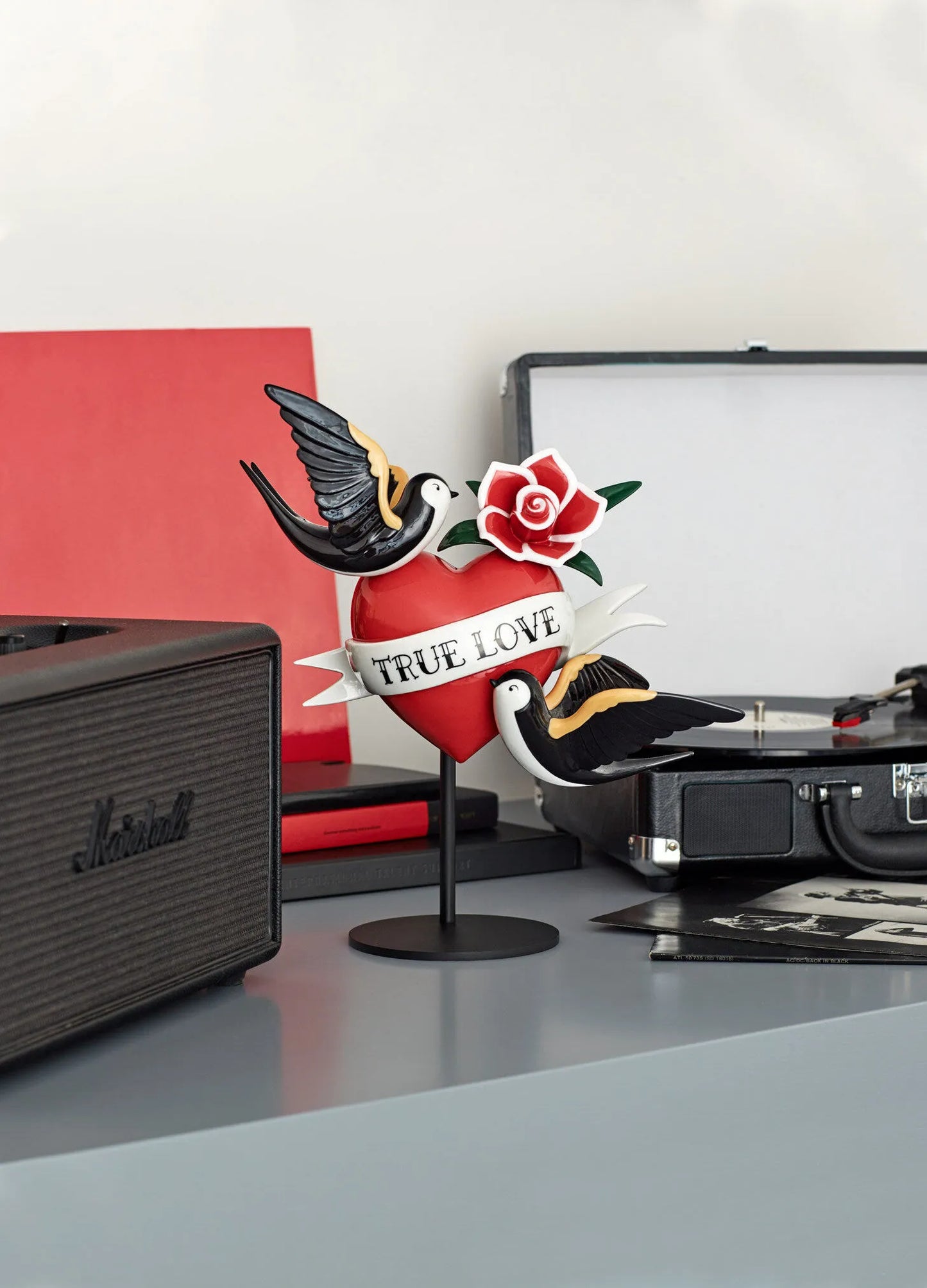 Lladró: True love Heart Figurine