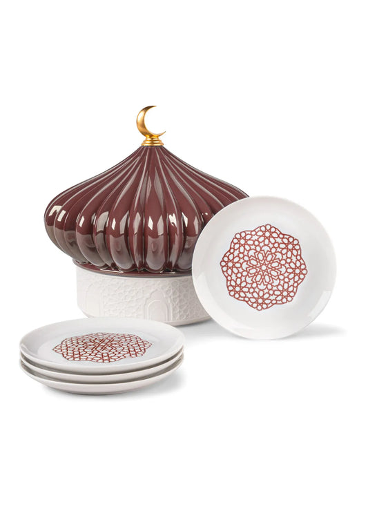Lladró: Majestic Nights box with plates (garnet)