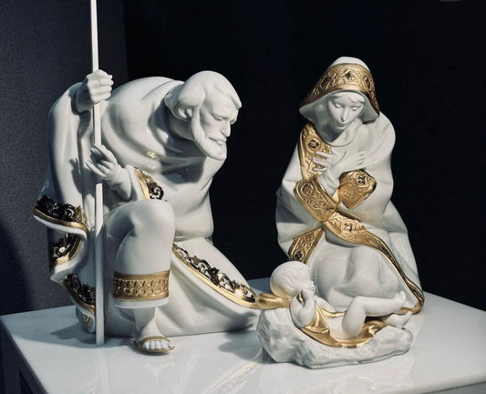 Lladró: Set Silent Night Nativity Figurine Golden Lustre