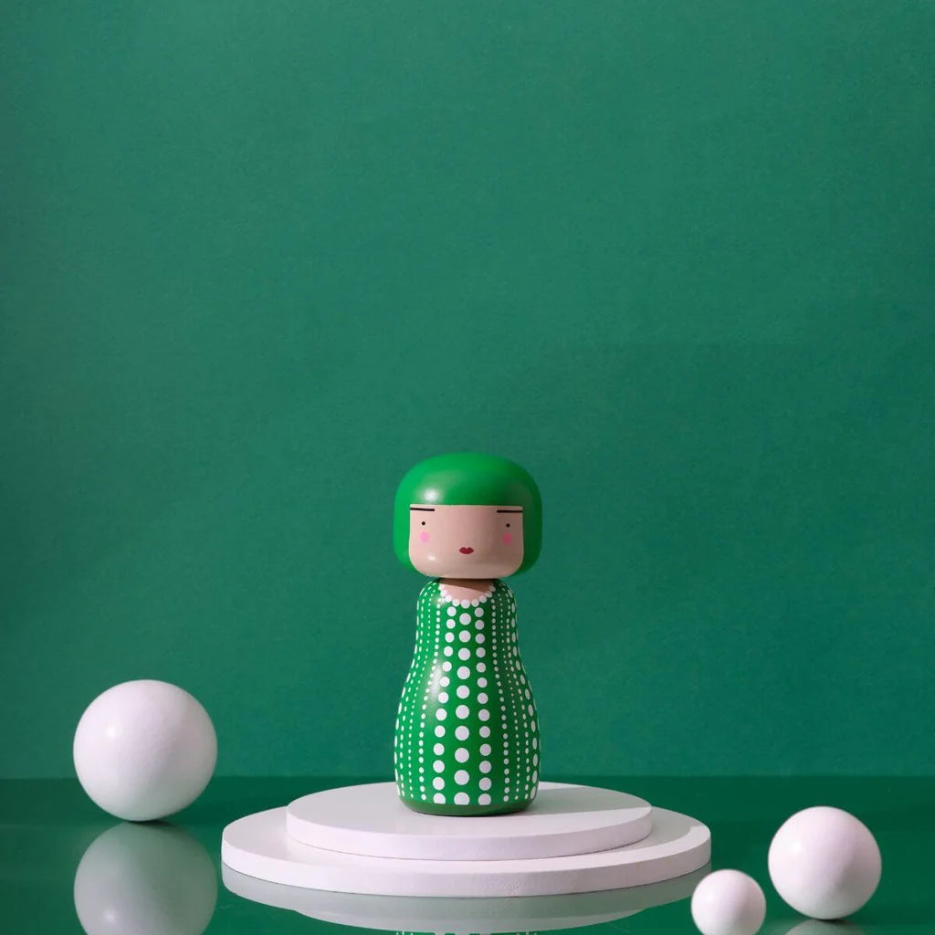 Lucie Kaas: Kokeshi Dot Green