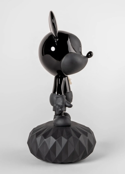 Lladró: Mickey Total Black Sculpture