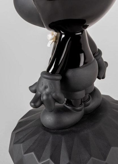 Lladró: Mickey Total Black Sculpture