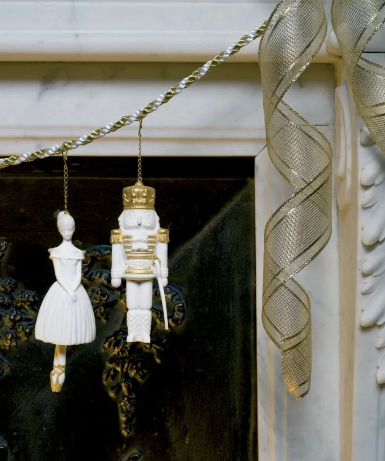 Lladró: Nutcracker Christmas Ornament. Golden Lustre