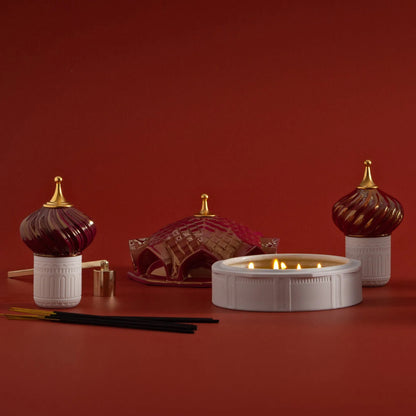 Lladró: Scheherazade's Quarters Candle 1001 Lights (peony). Night approaches Scent.