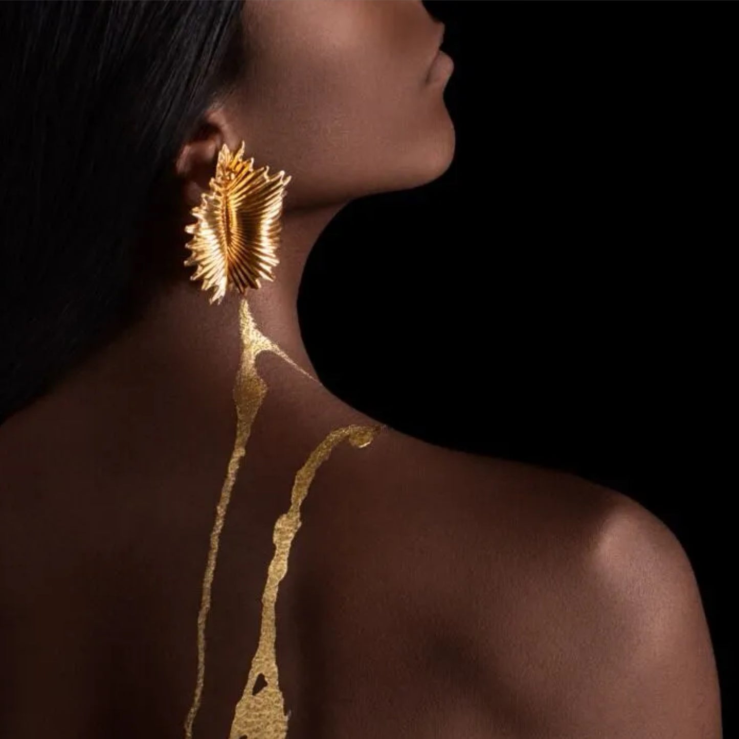 Lladró Jewelry: Actinia Big Earring. Golden luster.