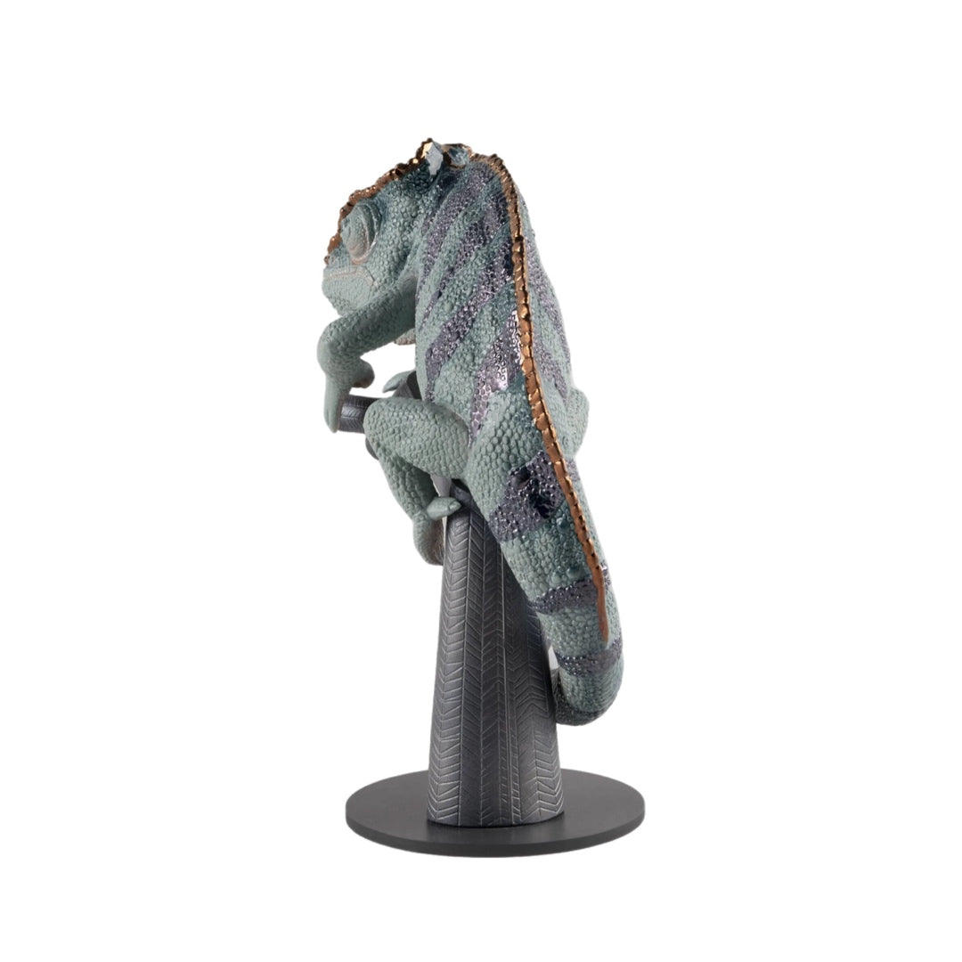 Lladró: Chameleon Sculpture.