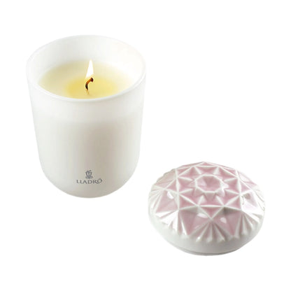 Lladró: Echoes of Nature Candle. I Love You, Mom Scent.