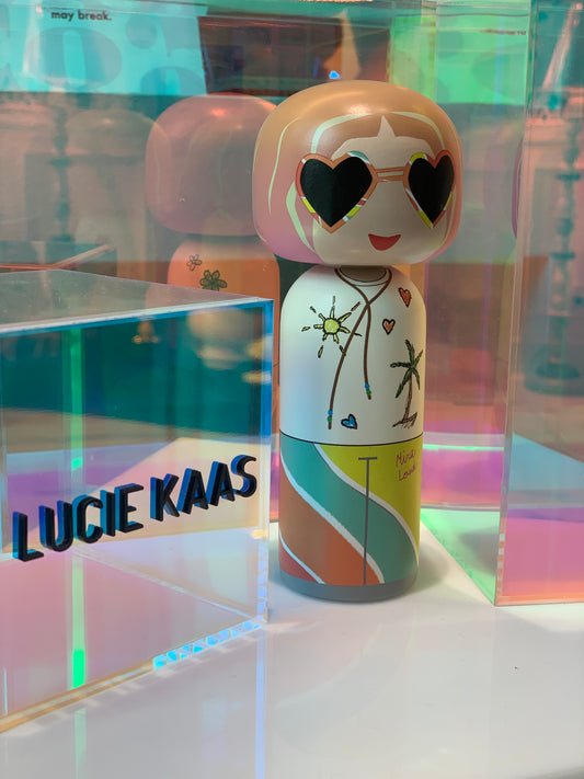 LUCIE KAAS: KOKESHI MIRA MIKATI