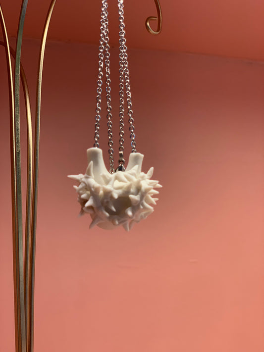 Raramanu: White Heart Necklace Micro
