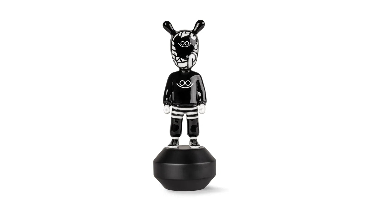 Lladró: The Guest by Díaz-Faes - Little Sculpture. Numbered Edition