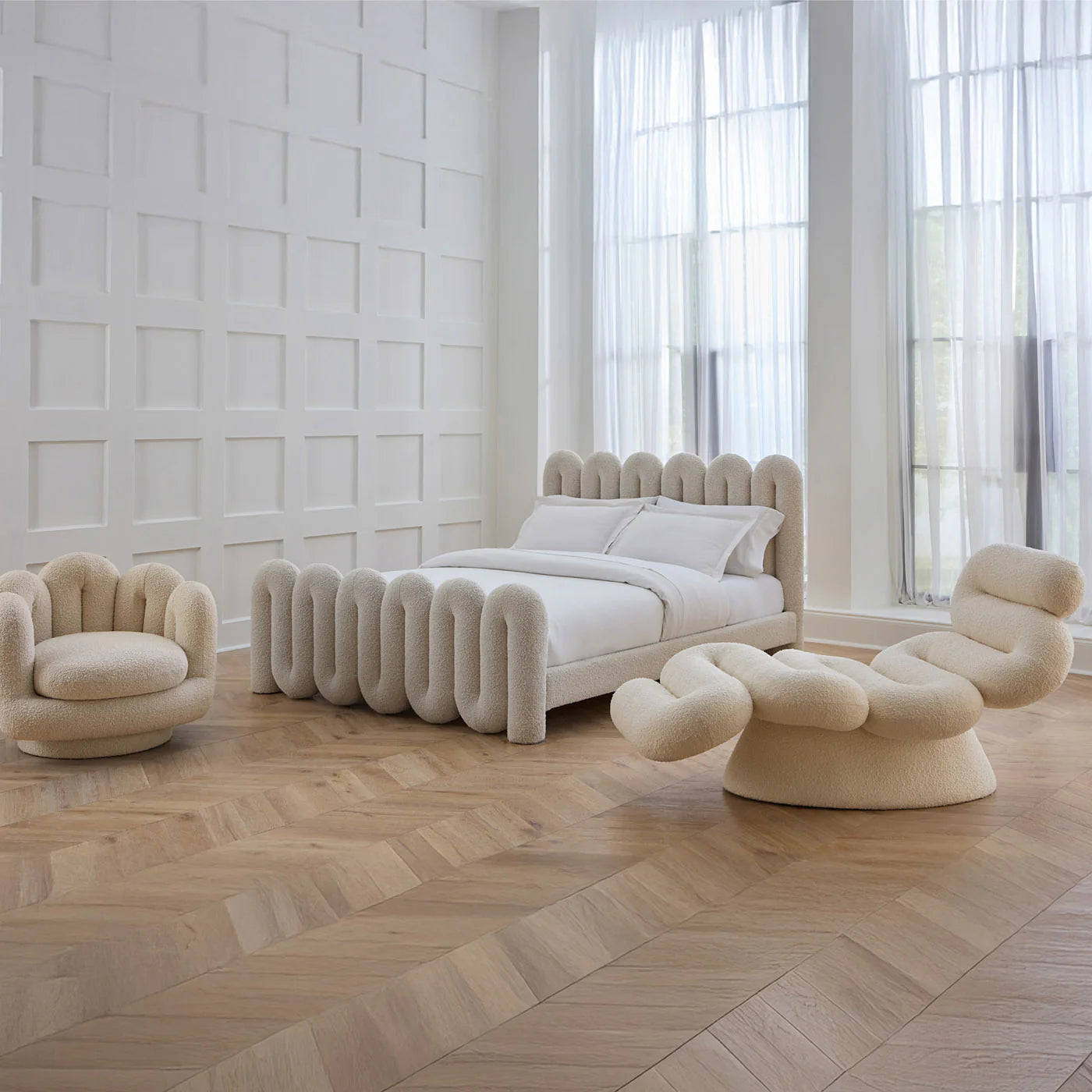 JONATHAN ADLER: SERPENTINE SWIVEL CHAIR