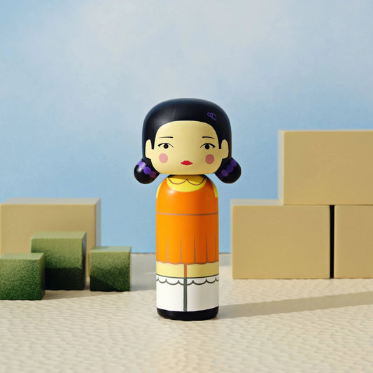 LUCIE KAAS: KOKESHI YOUNG-HEE