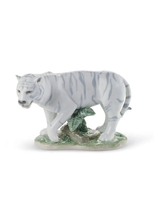 Lladró: The Tiger Figurine