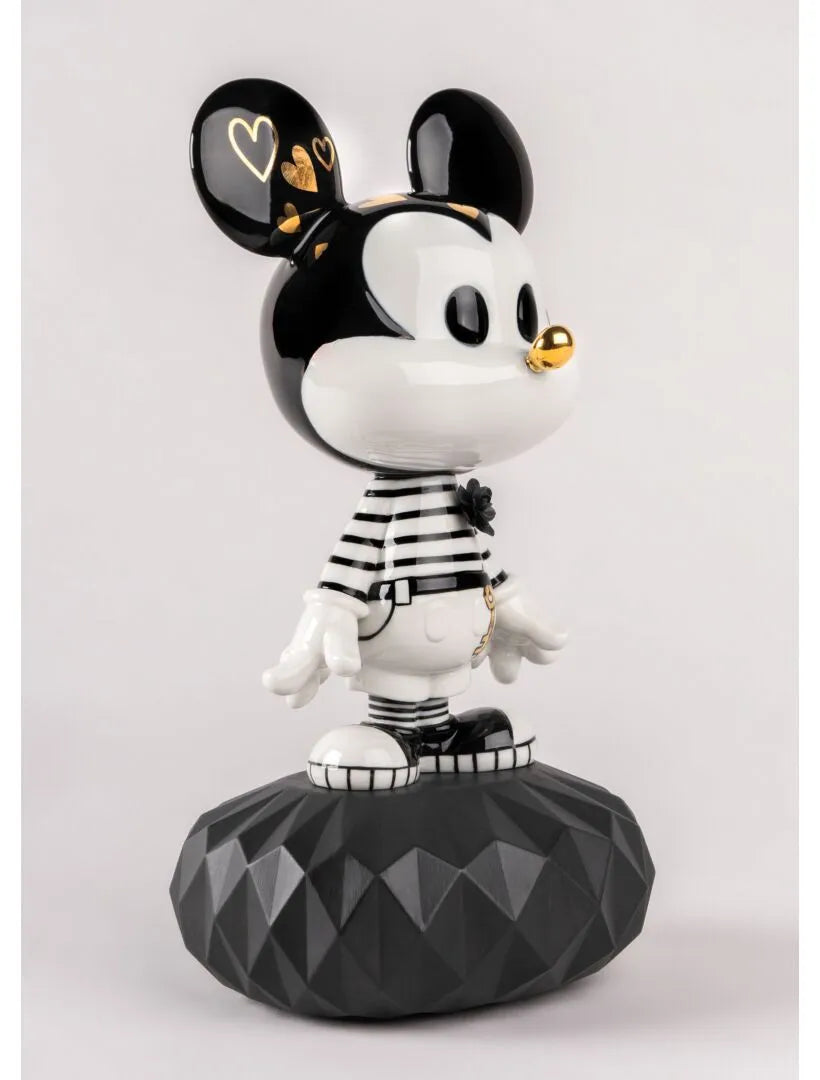 Lladró: Mickey in black and white Sculpture