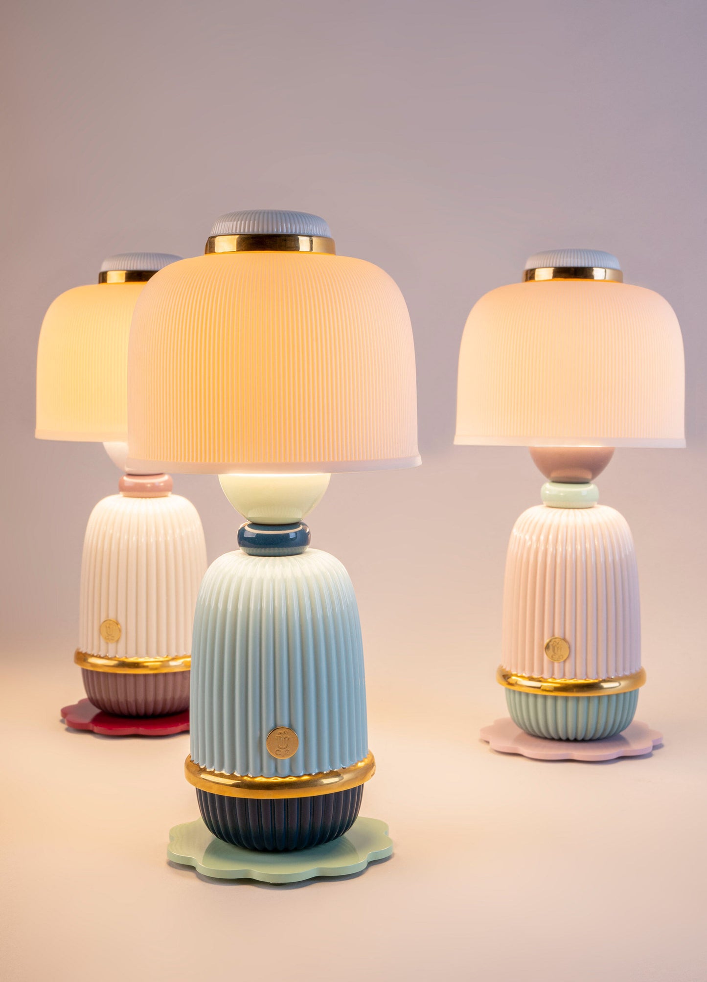 Lladró: Kokeshi Lamp Cream