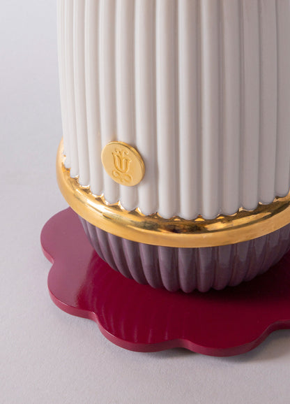 Lladró: Kokeshi Lamp Cream